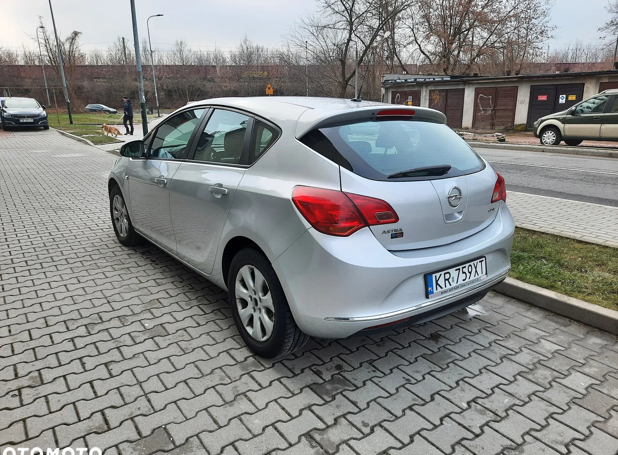 Opel Astra cena 24900 przebieg: 188000, rok produkcji 2014 z Kraków małe 11